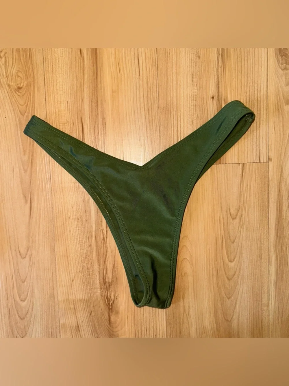 Bikini Set - Picture 2 of 7